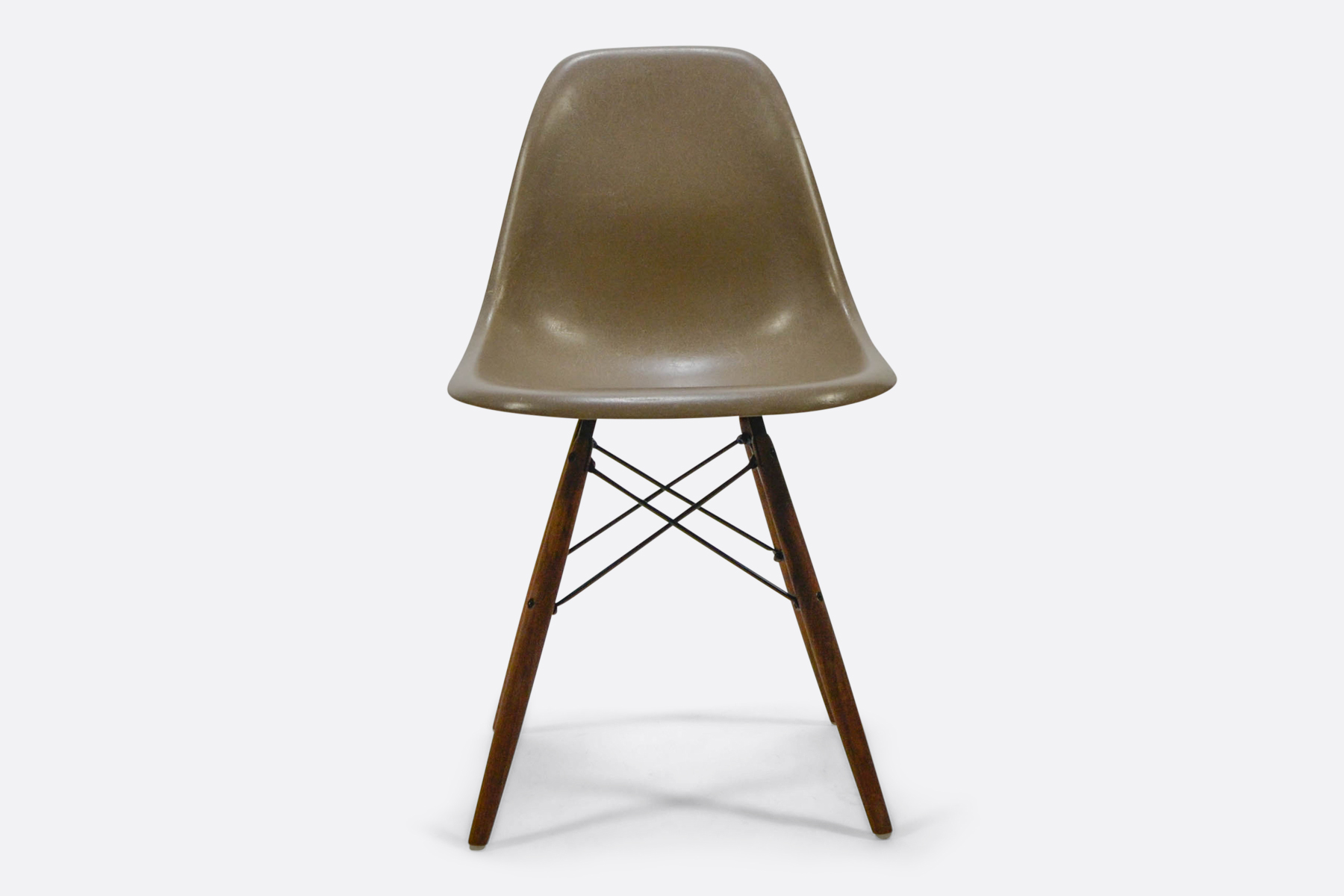 Eames DSW - Greige1