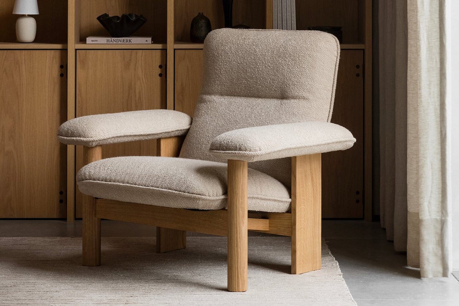 Lounge chairs Archives - The Modern