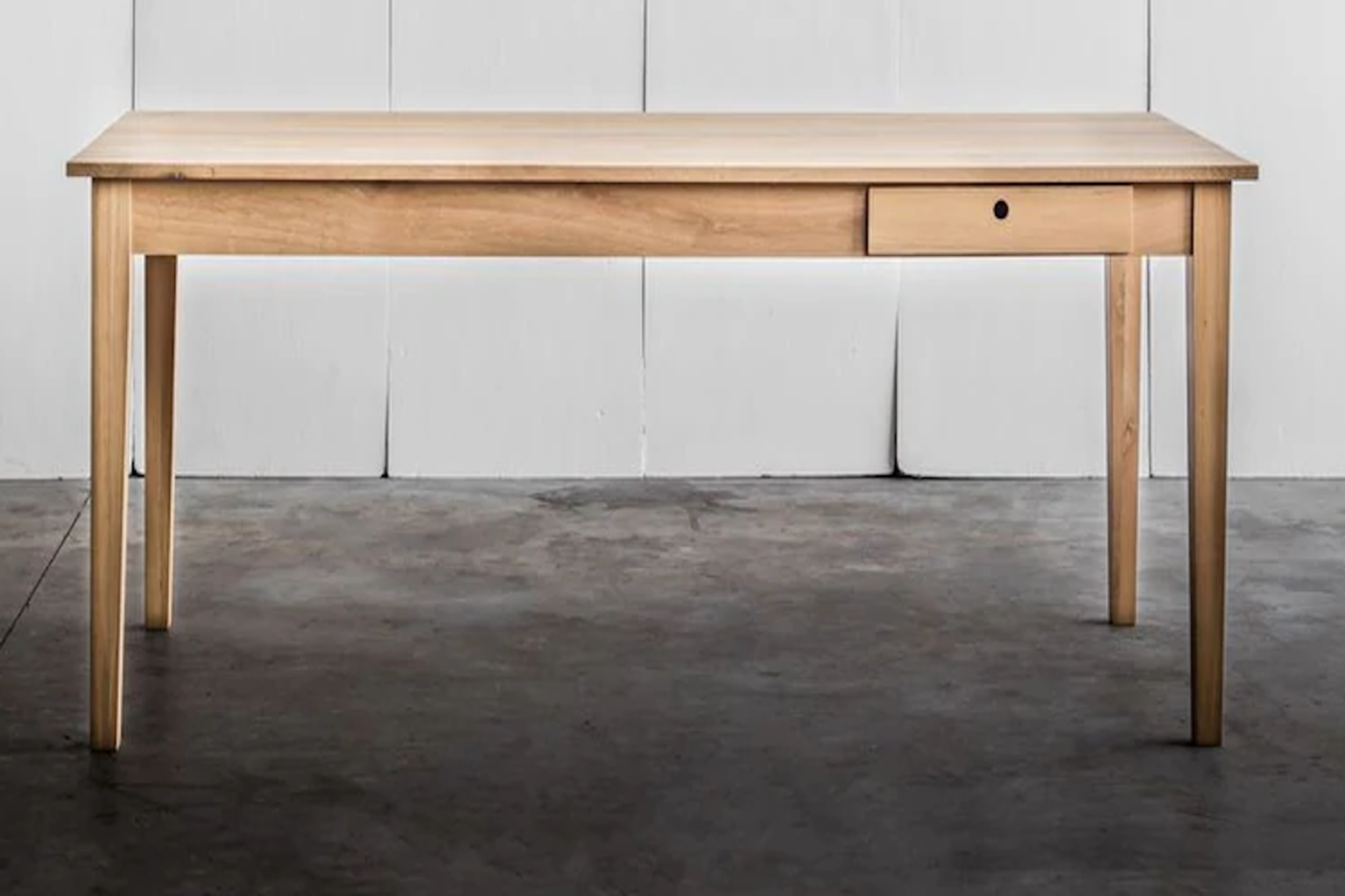 Farmer Table Heerenhuis The Modern